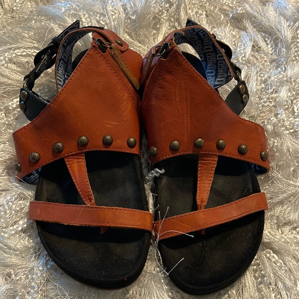Dingo Sandals 100% Leather Size 9